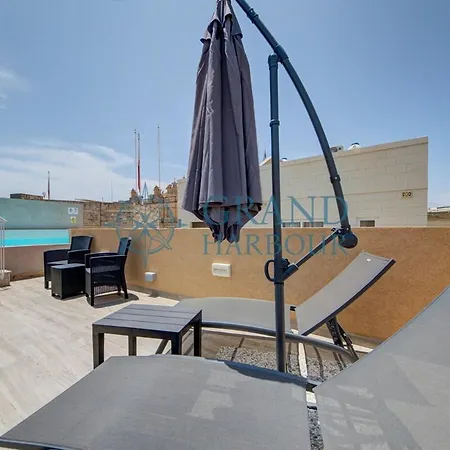 Casa Paradiso In Private Rooftop Pool Appartement Hal Ghaxiak